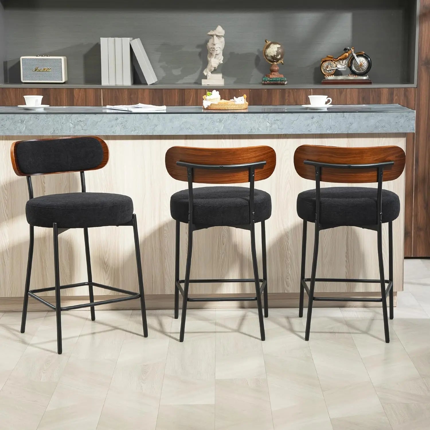 Bar stool